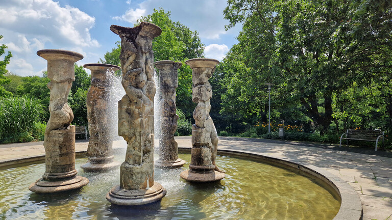 Säulenbrunnen im Kurpark Nümbrecht
